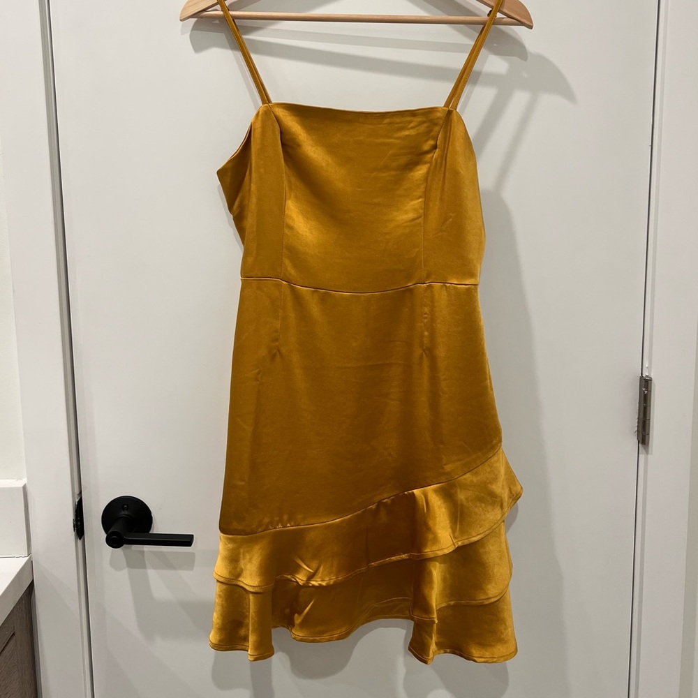 Lulus Dres Size Small - never worn